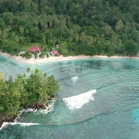 Nusa Nalan Beach Resort Rumah Olat Luaran gambar